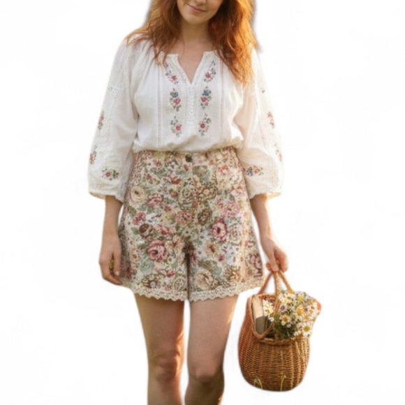 Pants - 🌸 Vintage 90s Floral Lace Trim High Waist Mini Shorts Size 27 Pink Cream